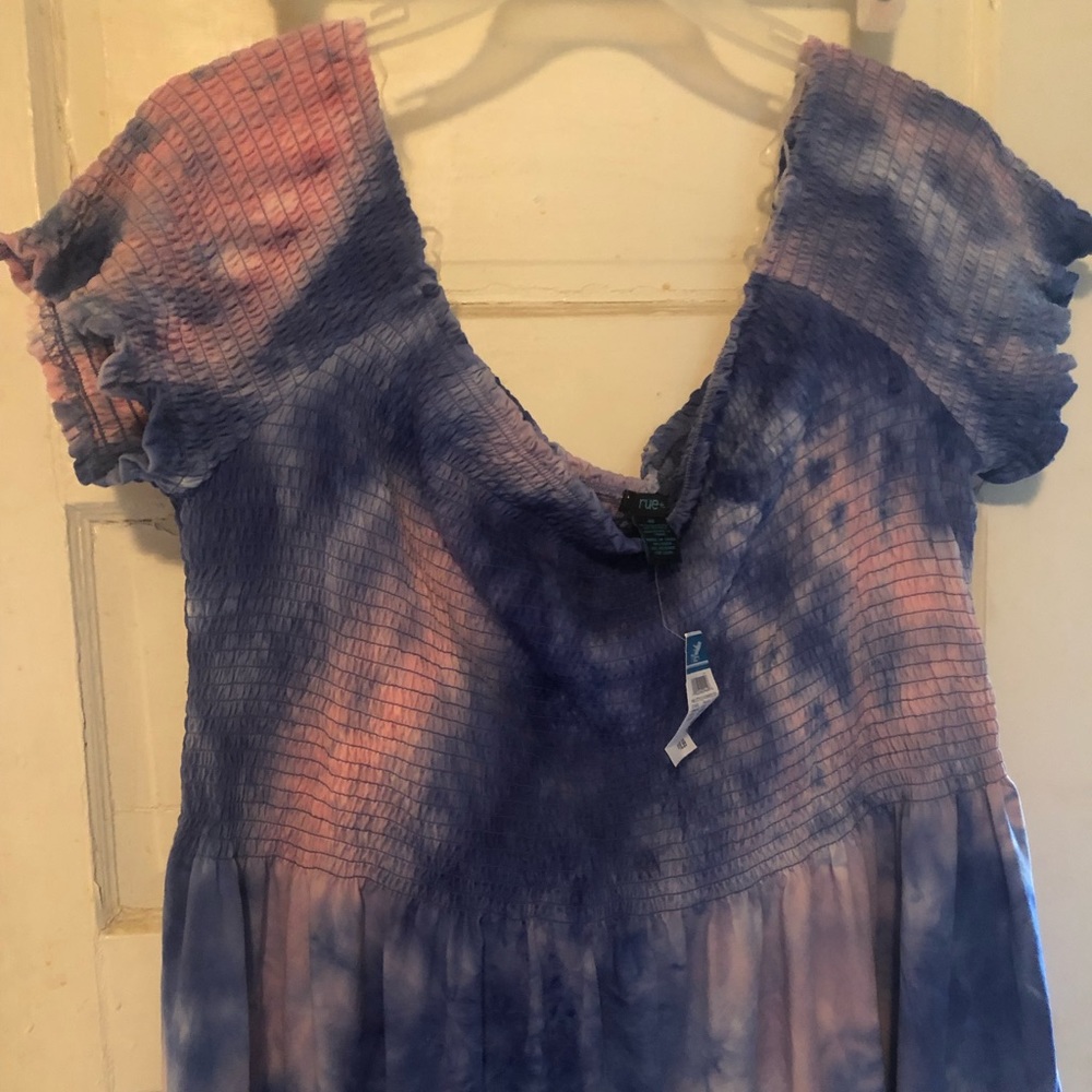 Rue 21 soft material blue and pink tye dye shirt new with tags